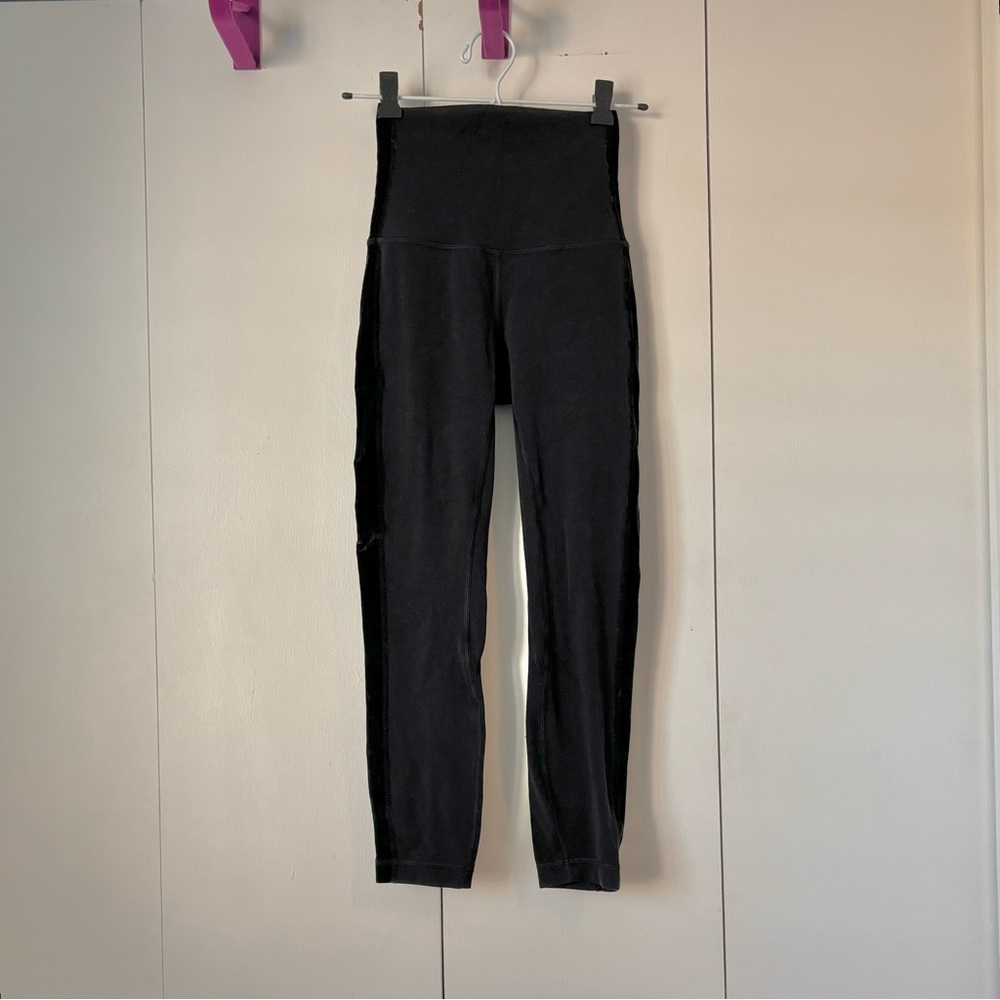 Lululemon Black and Velvet Capri Leggings